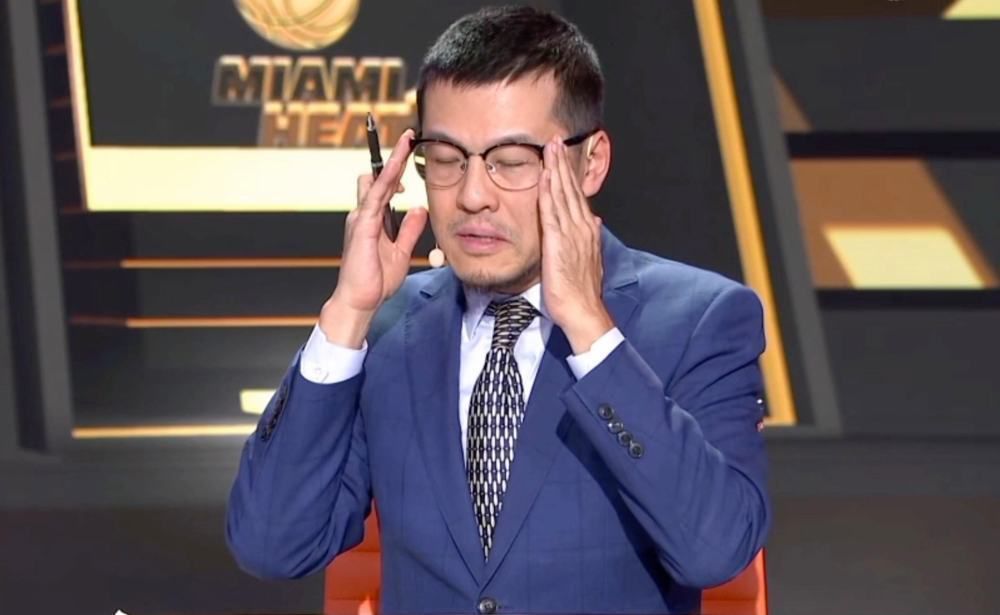 美女扒开让男人桶